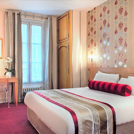 Hotel Romance Malesherbes By Patrick Hayat Paris Exterior photo