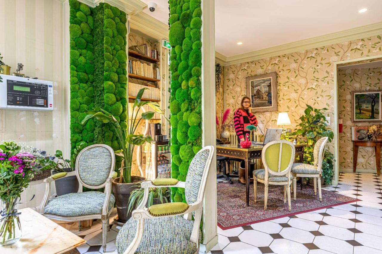 Hotel Romance Malesherbes By Patrick Hayat Paris Exterior photo