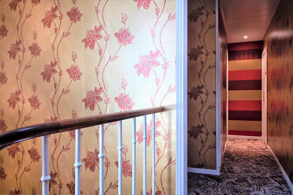 Hotel Romance Malesherbes By Patrick Hayat Paris Exterior photo